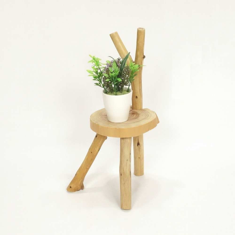 【温泉流木】椅子型かわいい丸太の飾り台スタンド011バランス枝 置台 ミニ花台 流木インテリア