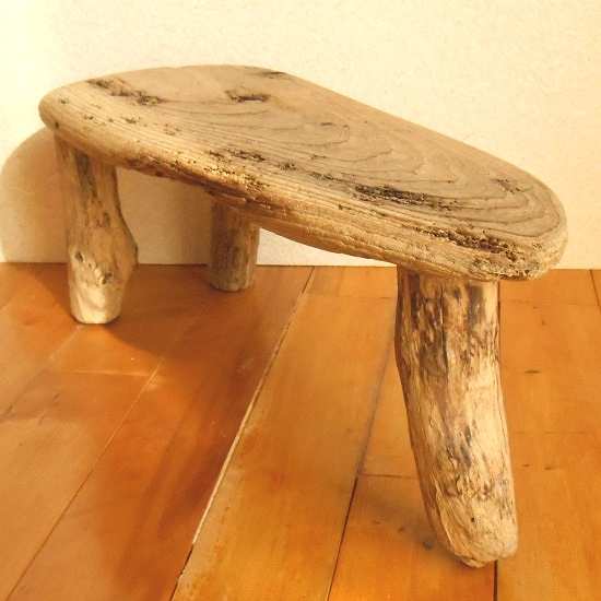 【温泉流木】波紋を彫刻したような流木ミニテーブル 流木置き台 流木インテリア