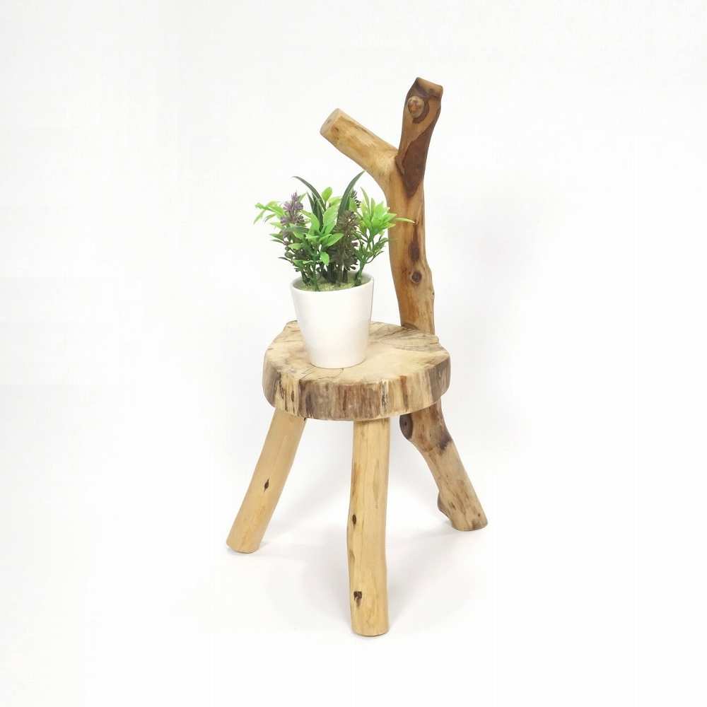 【温泉流木】椅子型かわいい丸太の飾り台スタンド008木の皮つき枝 置台 ミニ花台 流木インテリア