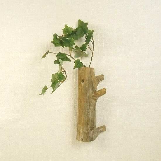 【温泉流木】枝が飛び出る細い流木幹の壁掛け一輪挿し 花瓶 流木インテリア